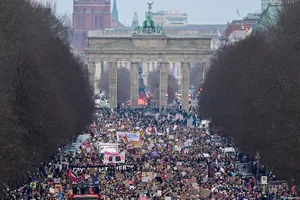 Biểu tình lớn ở Berlin phản đối dự luật hạn chế nhập cư