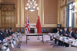 Trung Quốc, Anh đối thoại chiến lược sau nhiều năm căng thẳng