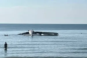 Máy bay rơi trên Vịnh Thái Lan, 5 người thiệt mạng