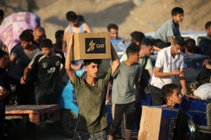 Hamas đồng ý thả 10 con tin Israel, sẽ 'linh hoạt' đàm phán ngừng bắn