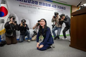 Gian nan tìm lại gốc gác bản thân