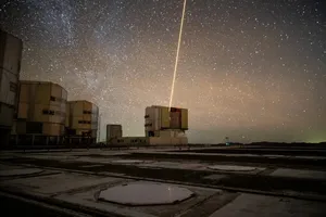 Người bảo vệ bóng tối tại sa mạc khô cằn nhất thế giới