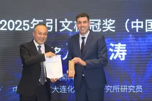 Nobel Hóa học 2025: Sẽ gọi tên nhà khoa học châu Á?