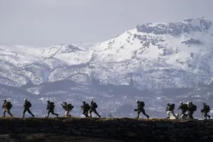 Quân đội NATO nỗ lực vượt 'chông gai' ở Bắc Cực