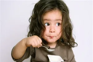 Những ngộ nhận khi cho trẻ ăn váng sữa