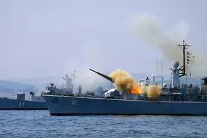 Hải Quân Nga và NATO tiếp tục 'dằn mặt' nhau?