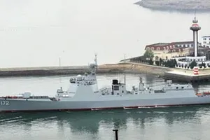 Chiến hạm tiên tiến nhất của Trung Quốc tập trận tại Biển Đông