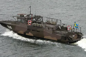 Tàu chiến Malaysia với 7 thủy thủ mất tích