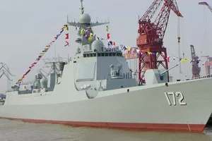 Trung Quốc: Siêu tàu khu trục mới mang tên lửa siêu âm