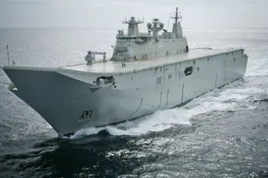 Úc nhận tàu chiến ‘khủng’ từ Tập đoàn quốc phòng Anh