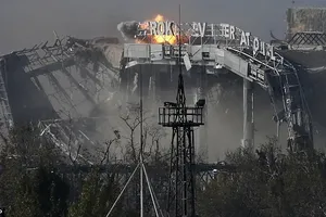 Quân Kiev lại bị miền Đông cáo buộc tấn công Donetsk