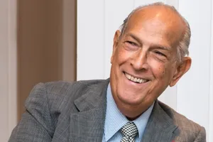Huyền thoại thời trang Oscar de la Renta qua đời
