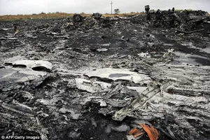 Tiếp tục tìm thấy những phần thi thể còn sót lại vụ MH17