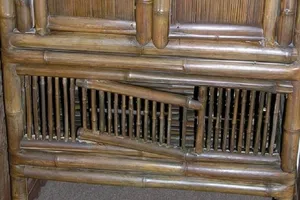 Mua đồ cũ, phát hiện ra hơn 336 triệu đồng 'bí ẩn'