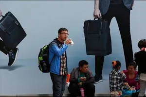 Trung Quốc hạn chế dân đại lục đến Hong Kong?