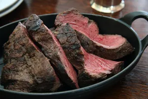 Chấn động nhà hàng phục vụ món... thịt người