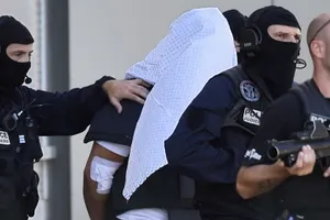 Kẻ chặt đầu ông chủ của mình tại Pháp là quân 'cờ đen'