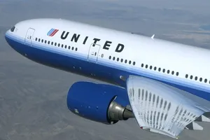 Cơ trưởng vứt đạn vào toilet trên máy bay