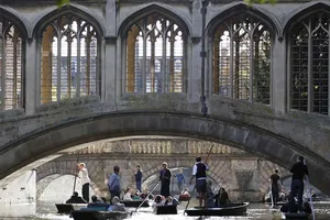 Top 20 trường đại học hàng đầu thế giới 2015