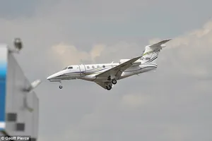 Video máy bay chở gia đình Bin Laden rơi 