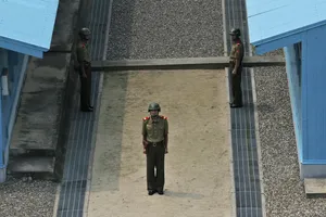 Triều Tiên đưa 10 tàu đổ bộ chở lực lượng đặc biệt tới căn cứ hải quân