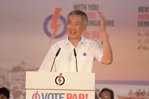 'Nhân phẩm yếu kém, đừng làm chính trị'