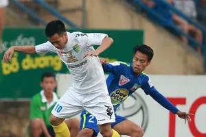 Chung kết cúp quốc gia 'thiếu muối'