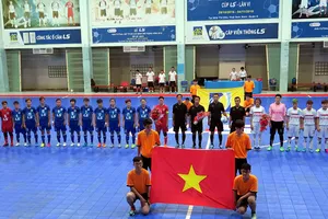 Tưng bừng khai mạc giải Futsal nữ TP.HCM mở rộng