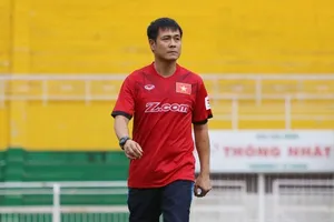 HLV Hữu Thắng loại 5 cầu thủ trước khi dự AFF Cup