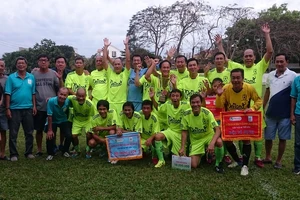 Đội CA TP.HCM vô địch giải lão tướng TP.HCM 2016