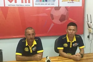 Thầy Giôm sợ nổi nóng với cầu thủ trẻ HA Gia Lai