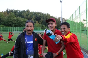 HLV Hoàng Anh Tuấn: 'Các em đừng sợ gì cả!'