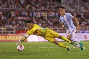 HLV Hữu Thắng loại 4 cầu thủ khỏi SEA Games 29