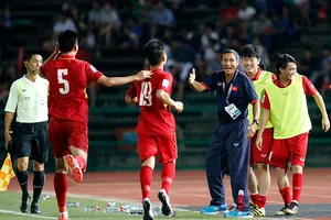 HLV Mai Đức Chung: 'Chắc thầy Hàn làm tốt hơn tôi!'