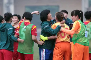 Kiều Trinh đưa TP.HCM I vào giữ ngôi hậu