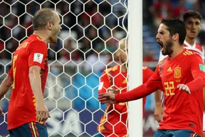 Bò tót Tây Ban Nha sẽ húc ngã gấu Nga hơn một bàn thắng