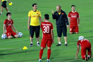 HLV Park Hang-seo: ‘Ai cũng nói Thái Lan mạnh nhất AFF Cup’