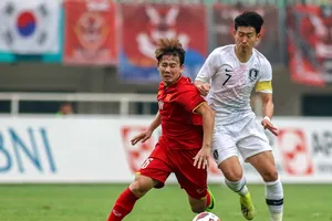 HLV Park Hang-seo loại Minh Vương và 4 tân binh