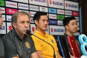 Nhà vô địch Thái Lan 'giả vờ' e ngại Đông Timor