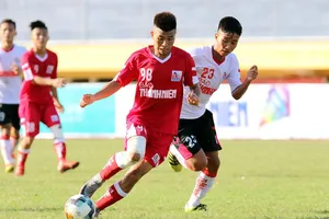 HA Gia Lai chơi bằng đội hình 'lạ'