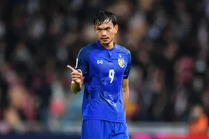 Chân sút ghi 6 bàn cho Thái Lan từng muốn bỏ bóng đá