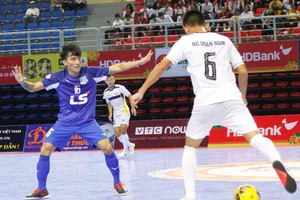 Máu lửa và kịch tính ngày khai màn 