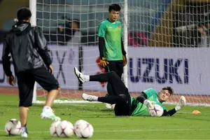 Thủ môn Văn Lâm - đứa con trai tài năng của các nghệ sĩ