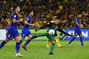 Thủ môn Thái Lan cao ngạo chế giễu đội khách Malaysia