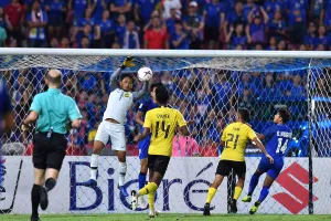 Thủ môn Malaysia thề sẽ ‘phục hận’ tuyển Việt Nam