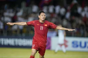 Anh Đức bênh đàn em, muốn ‘đốt lưới’ Malaysia