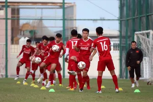 Thầy trò Park Hang-seo "đổ bộ" xuống UAE
