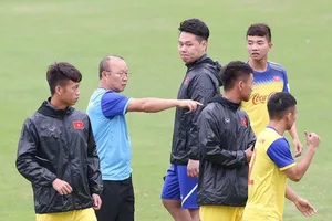 Sốc: HLV Park Hang-seo gạch tên vua phá lưới nội Tiến Linh