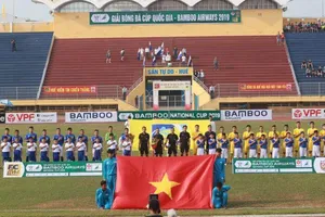 Săn tài trợ giữa nghi án tiêu cực