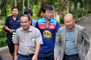 HA Gia Lai ngột ngạt, bầu Đức có nhớ HLV Chung Hae-seong?